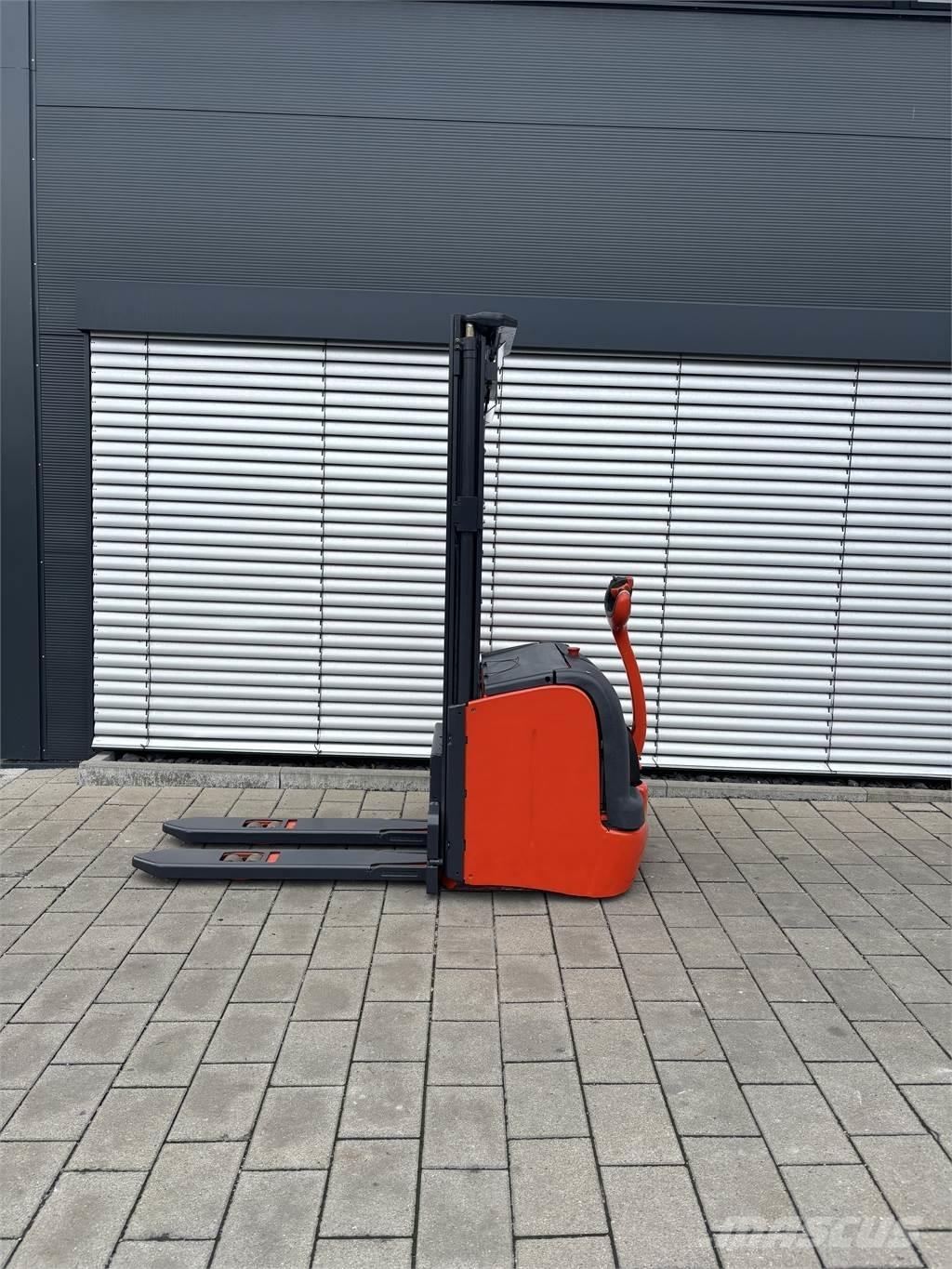 Linde L16 Samopogonski ročni viličarji