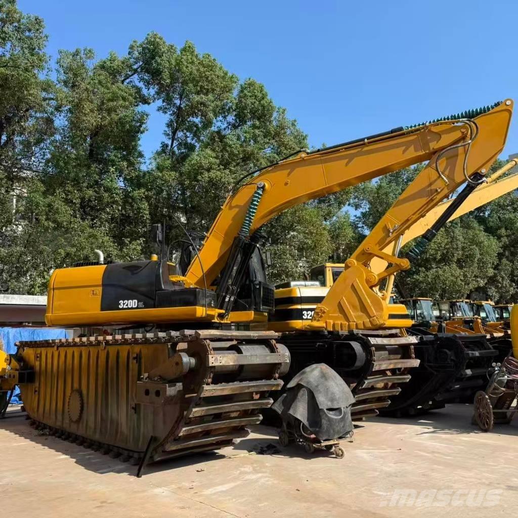 CAT 320D2 Amfibijski bagri