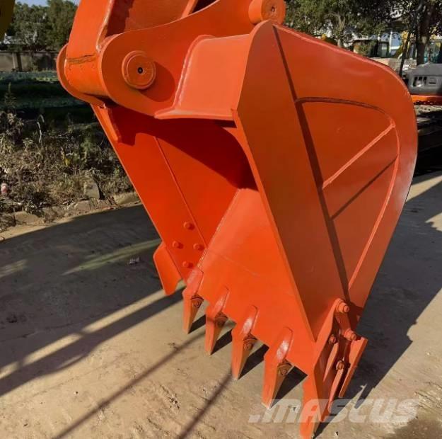 Hitachi ZX200 Bagri goseničarji