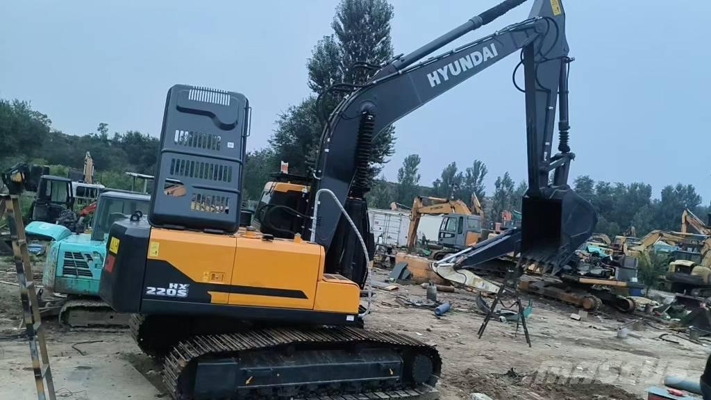 Hyundai HX220S Bagri goseničarji