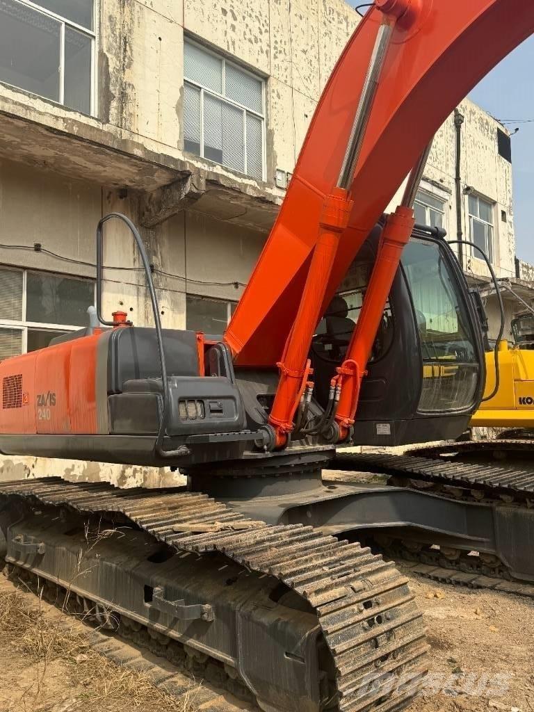 Hitachi ZX 240 Bagri goseničarji