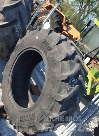  Pneu 14.9R28 Gume, kolesa in platišča