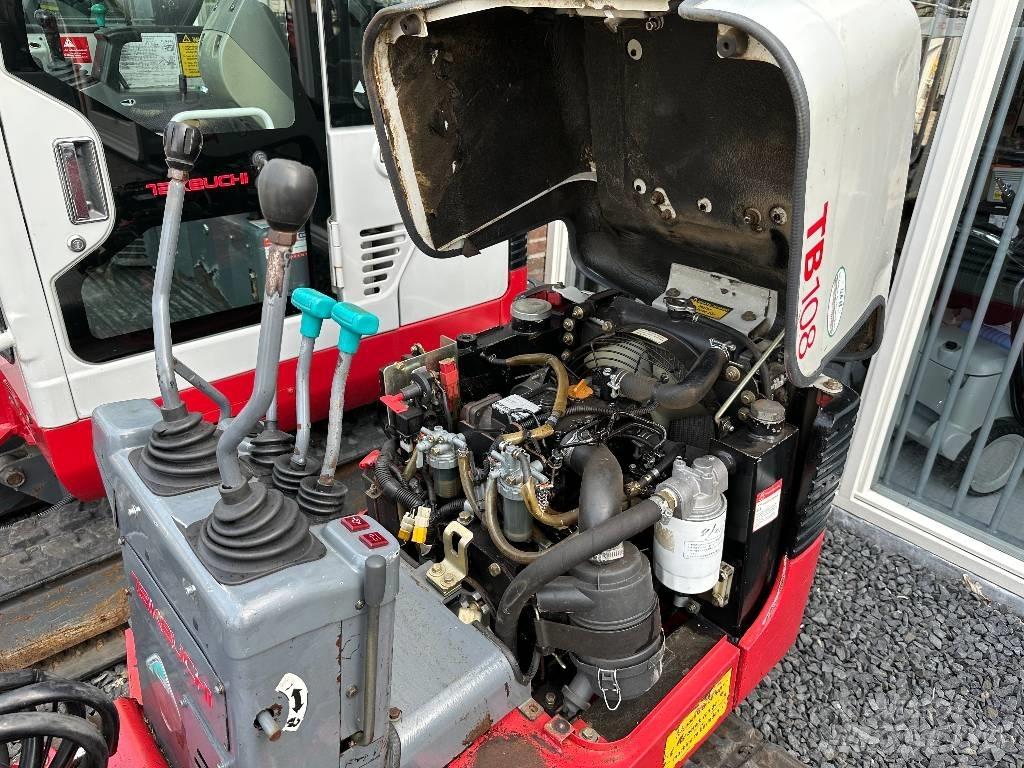 Takeuchi TB108 Mini bagri <7t