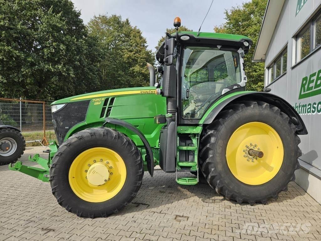 John Deere 7250R Traktorji