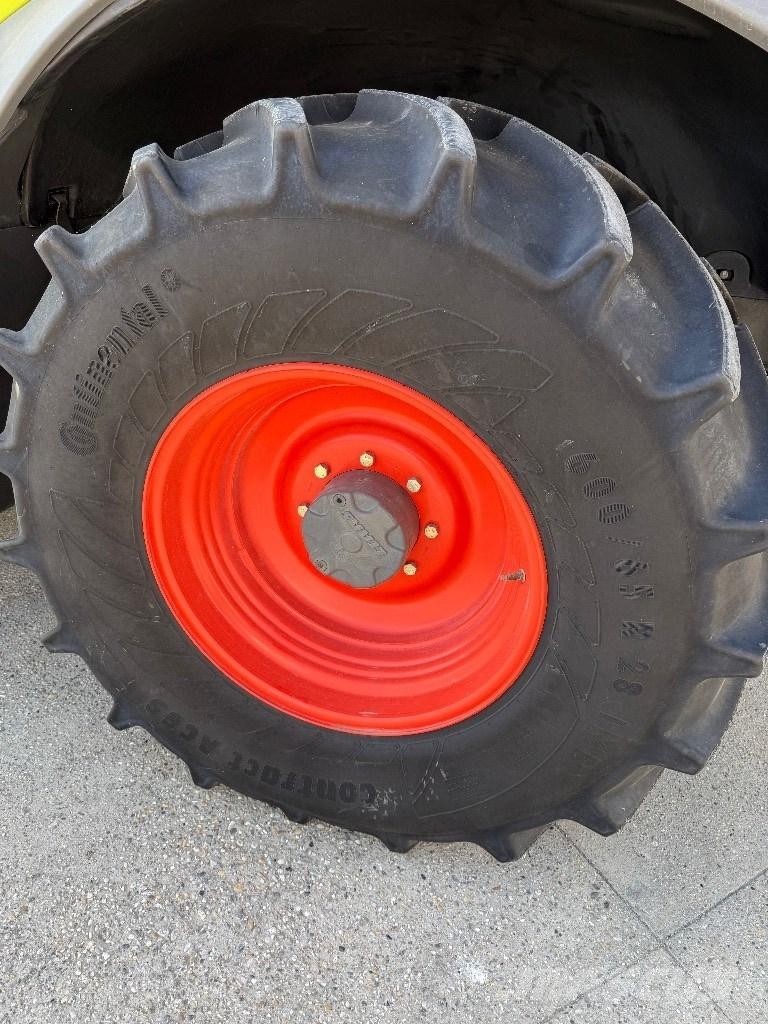 CLAAS Jaguar 960 4WD Kombajni za krmo