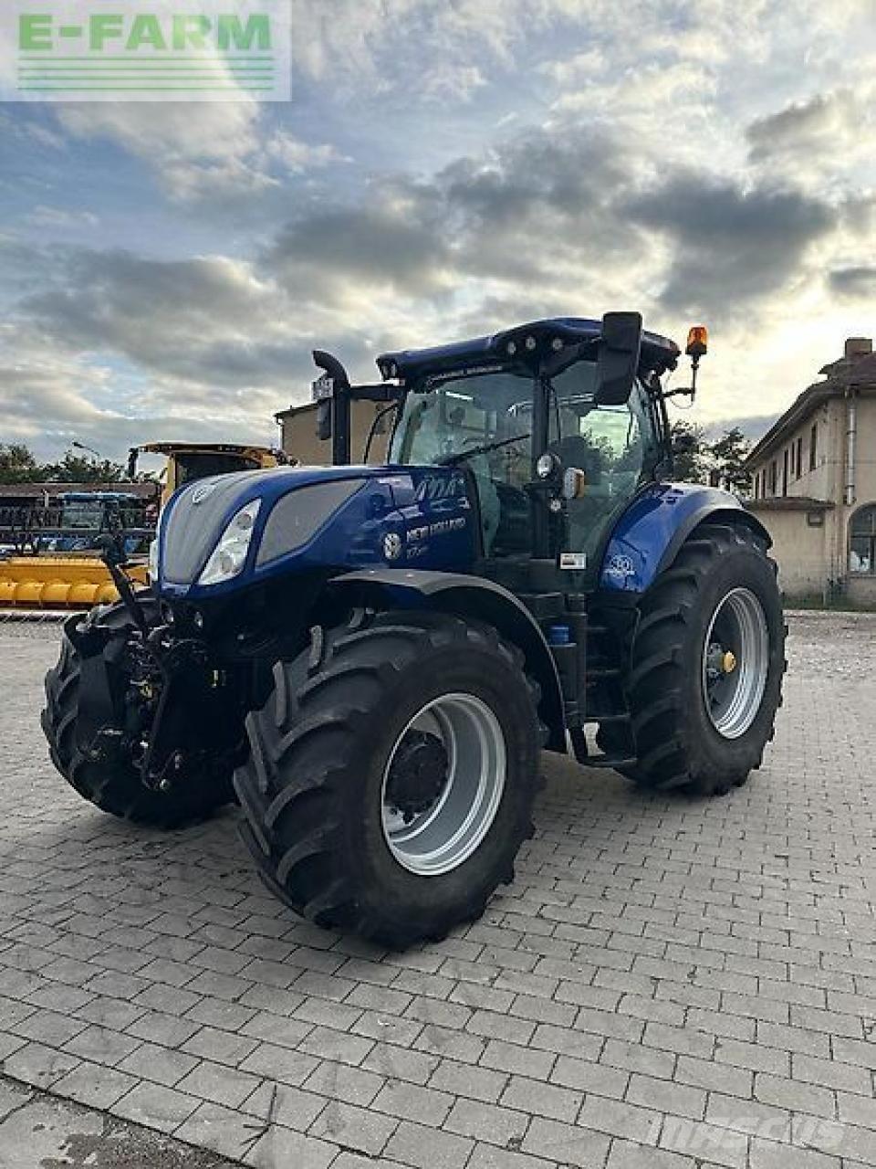 New Holland t7.270 Traktorji