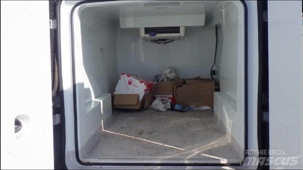 Nissan NV 300 Zabojni kombi
