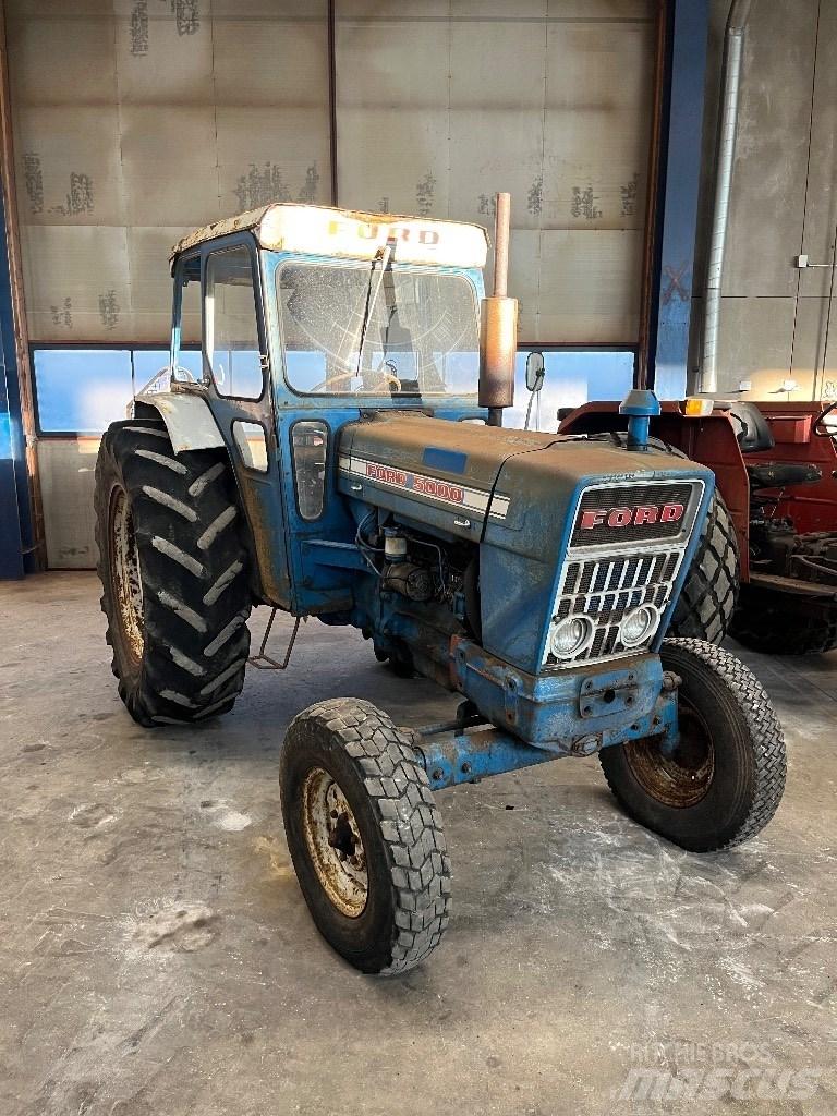 Ford 5000 Y Traktorji