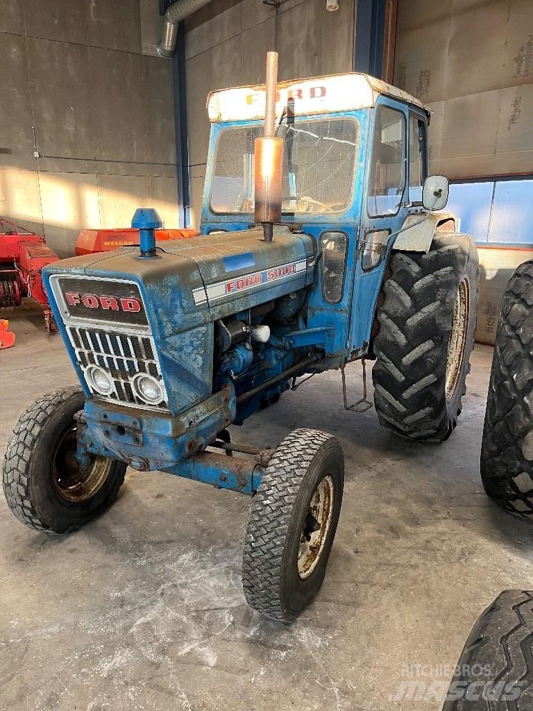 Ford 5000 Y Traktorji