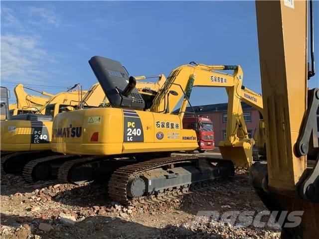 Komatsu PC 240-8 Bagri goseničarji