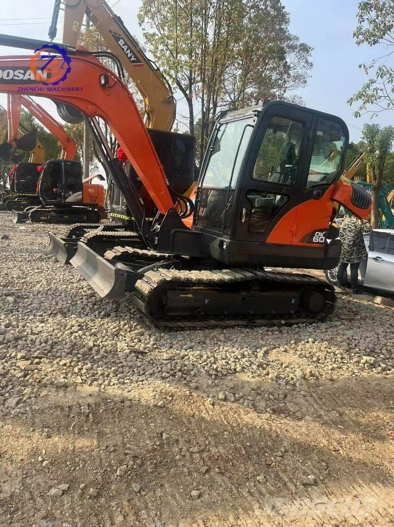 Doosan DX 60 Mini bagri <7t