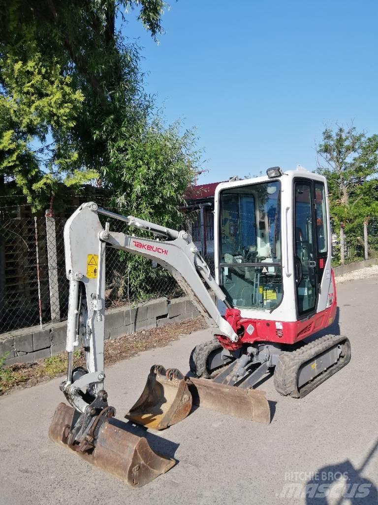Takeuchi TB 216 Mini bagri <7t
