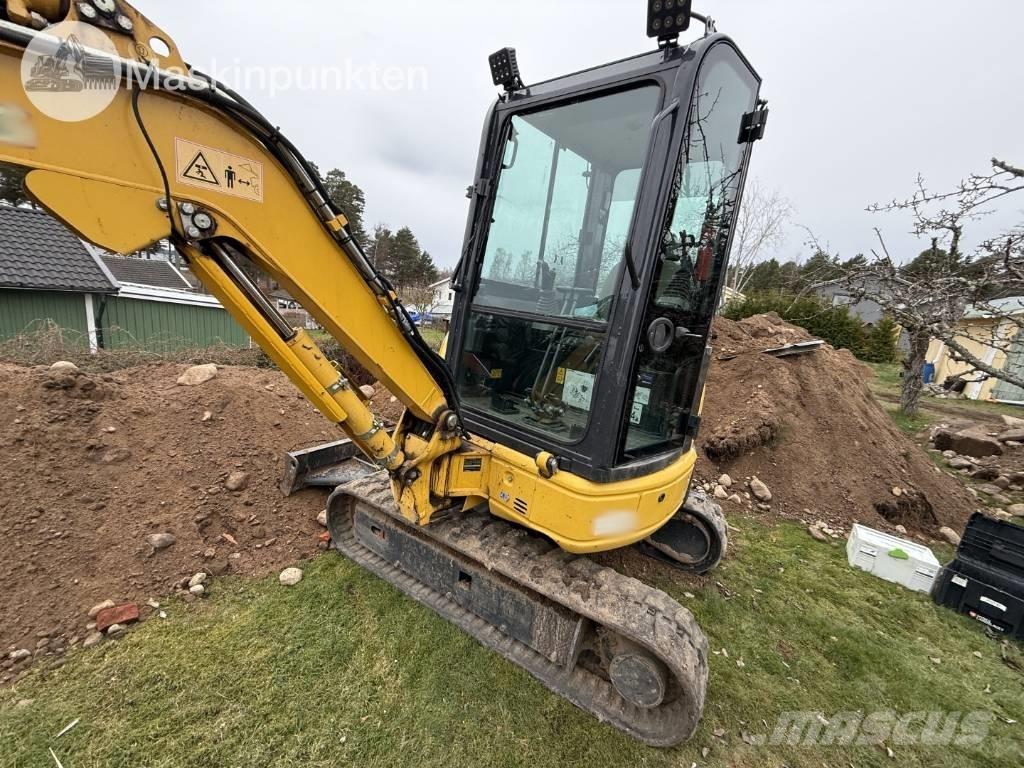 Komatsu PC 26 MR-3 Mini bagri <7t