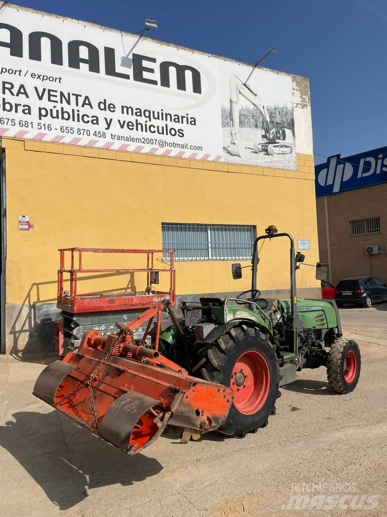 Fendt 208 S Traktorji