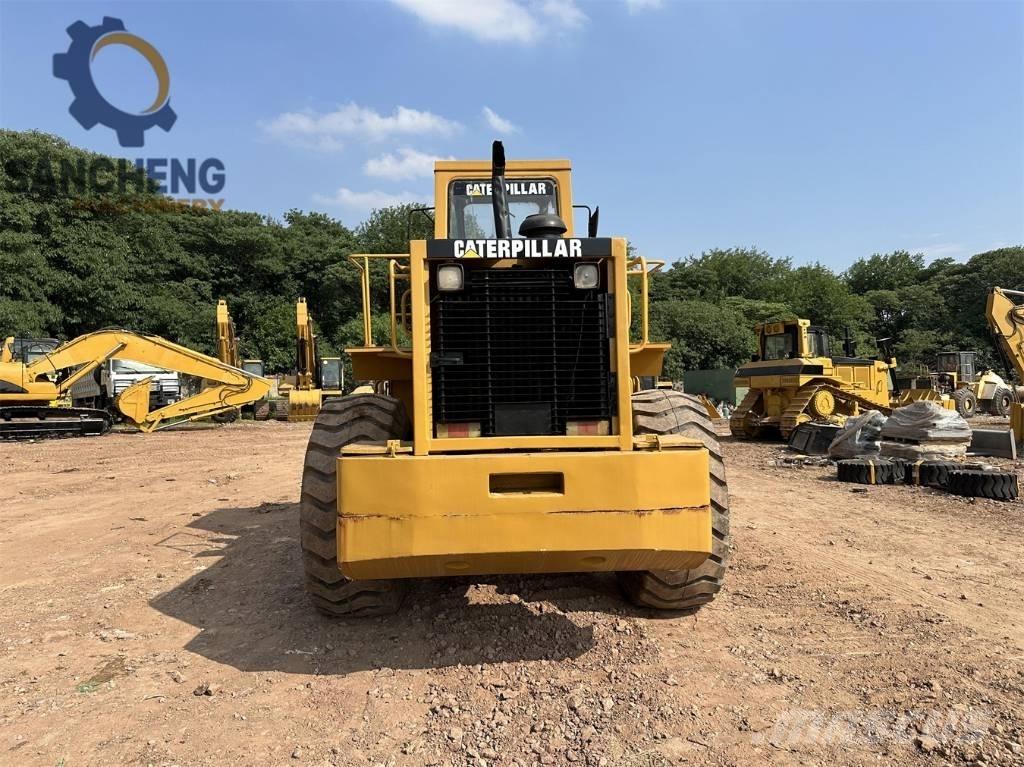 CAT 966C Kolesni nakladalci