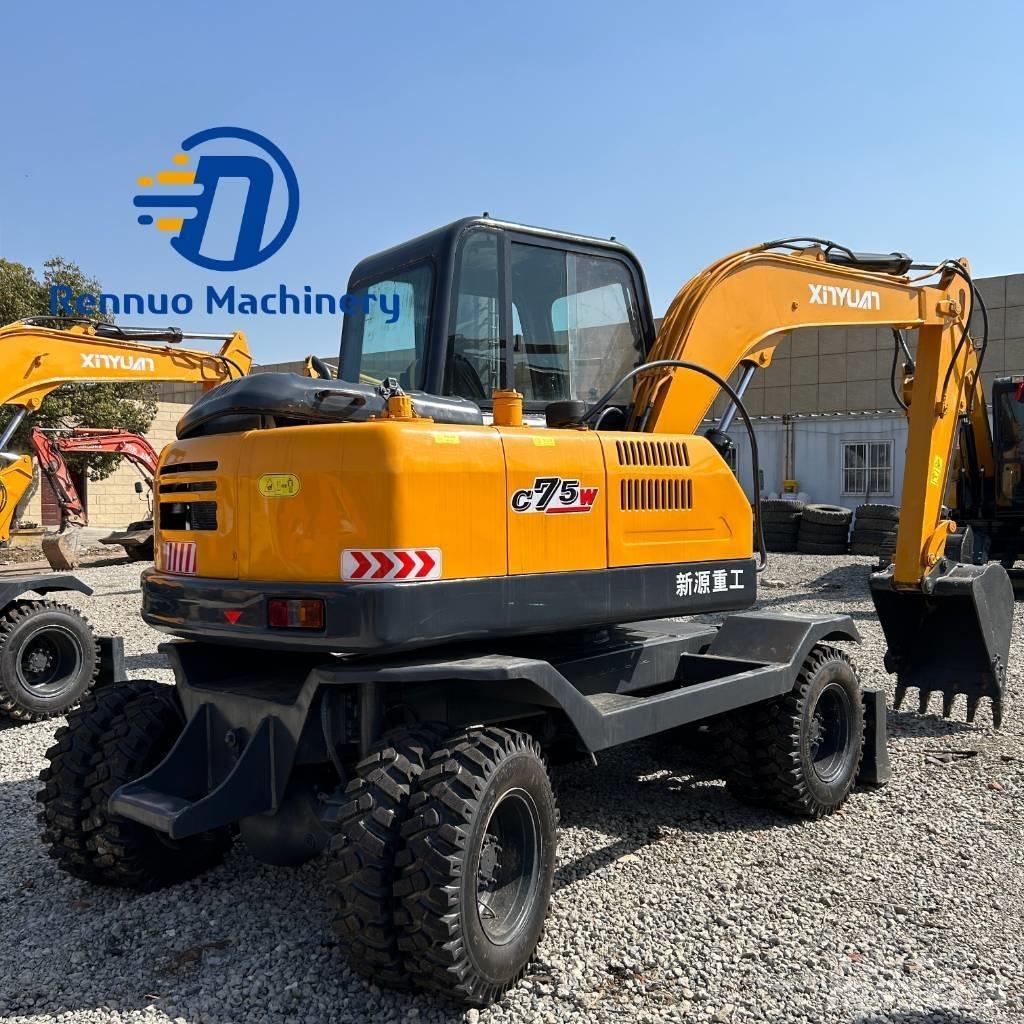 Xinyuan C75W Bagri na kolesih