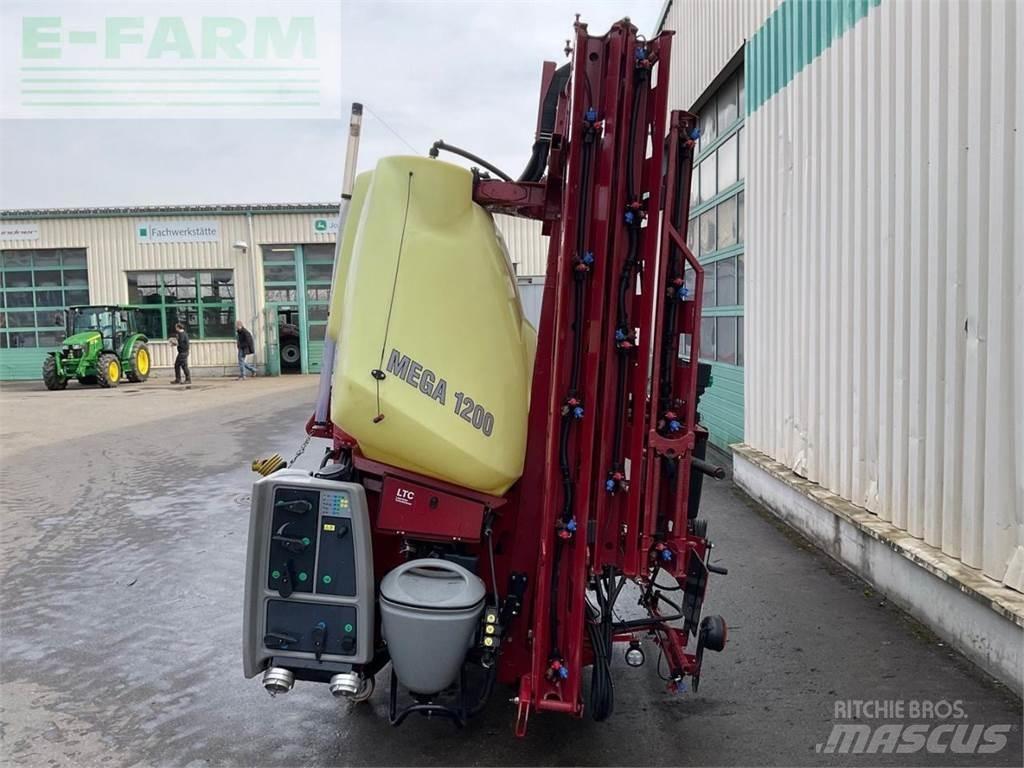 Hardi MEGA 1200 Vlečne škropilnice