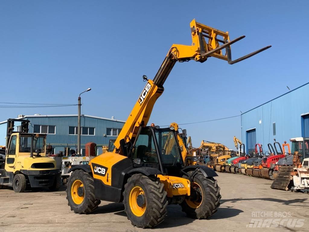 JCB 526-56 Agri Kmetijski teleskopski nakladalci