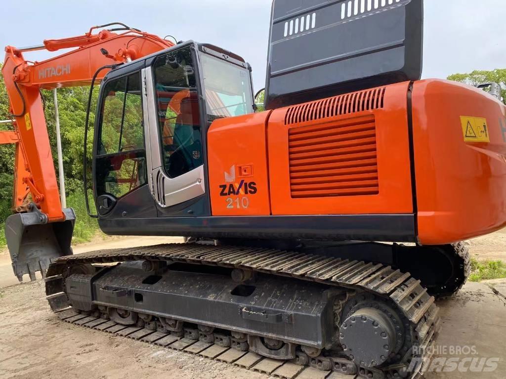 Hitachi ZX 210 Bagri goseničarji