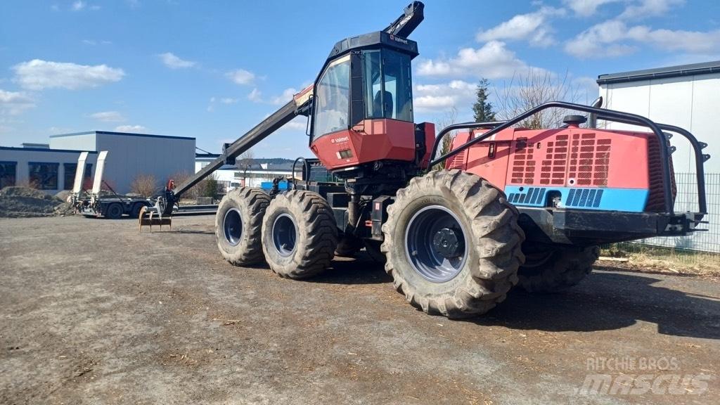 Valmet 921 Harvesterji