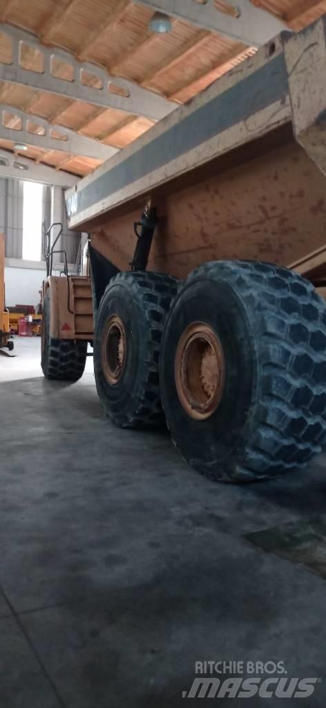 CAT 740 Zglobni demperji