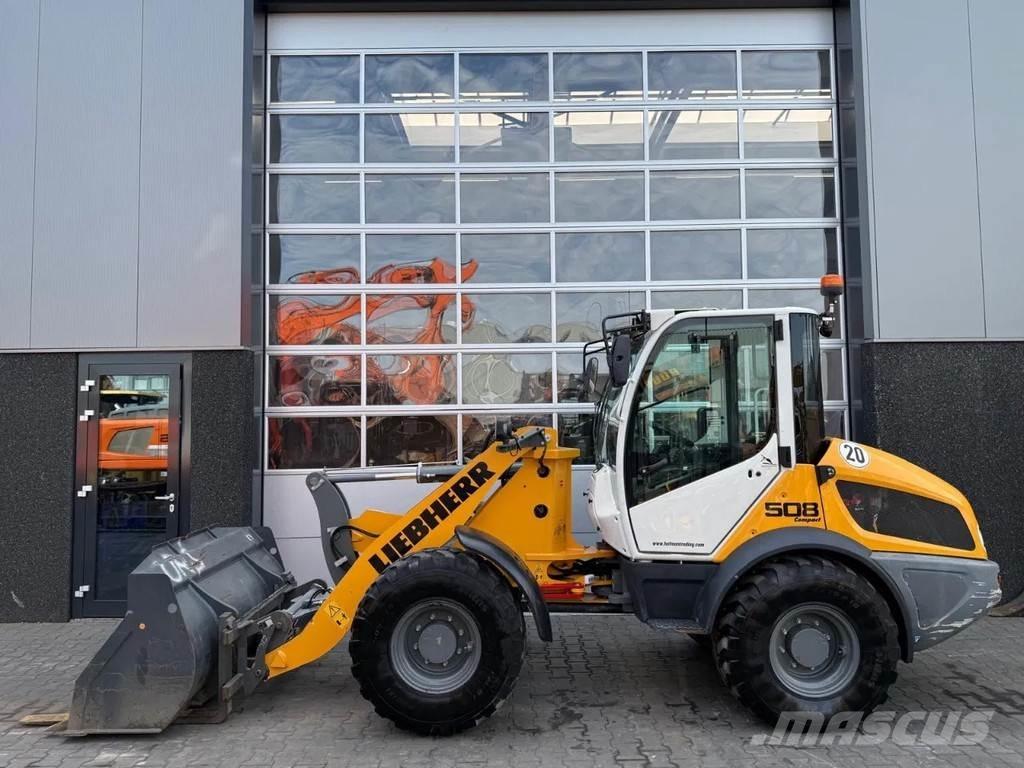 Liebherr L508 Kolesni nakladalci