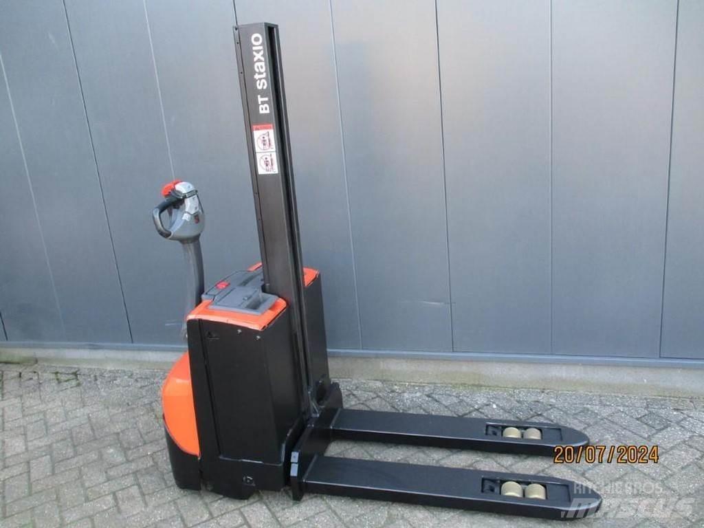 BT SWE 080L Ročni električni viličar