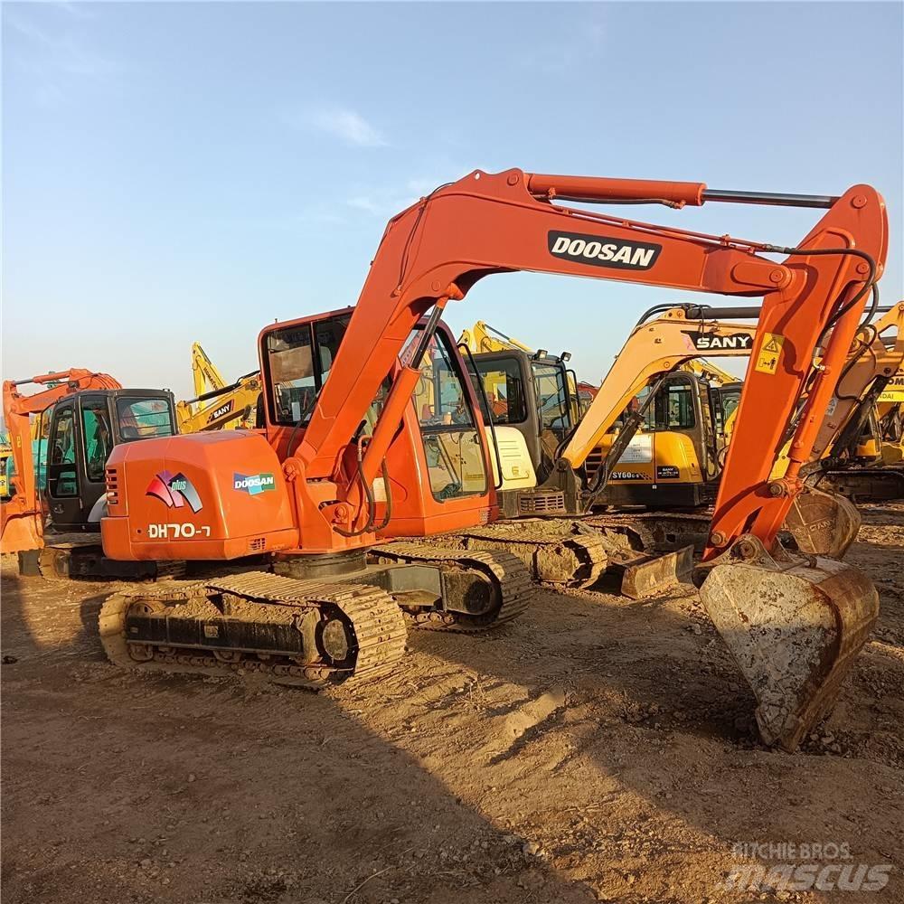Doosan DH70 Bagri goseničarji