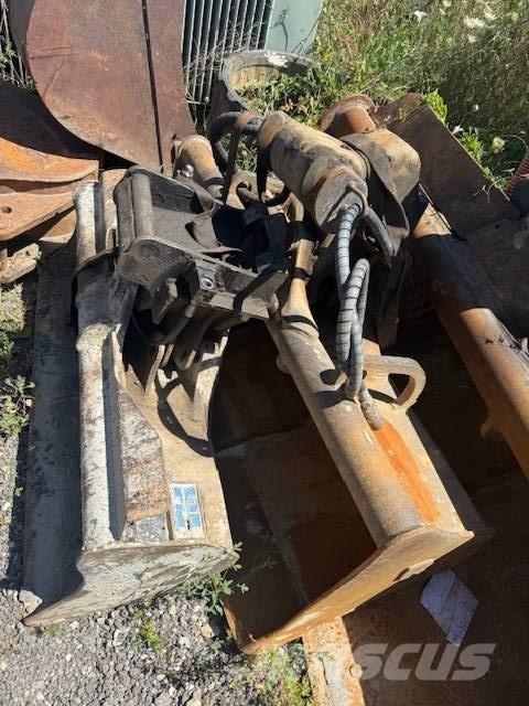 JCB 8085 Midi bagri 7t – 12t