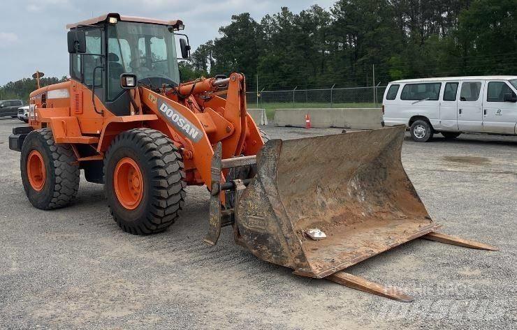 Doosan DL220-3 Kolesni nakladalci