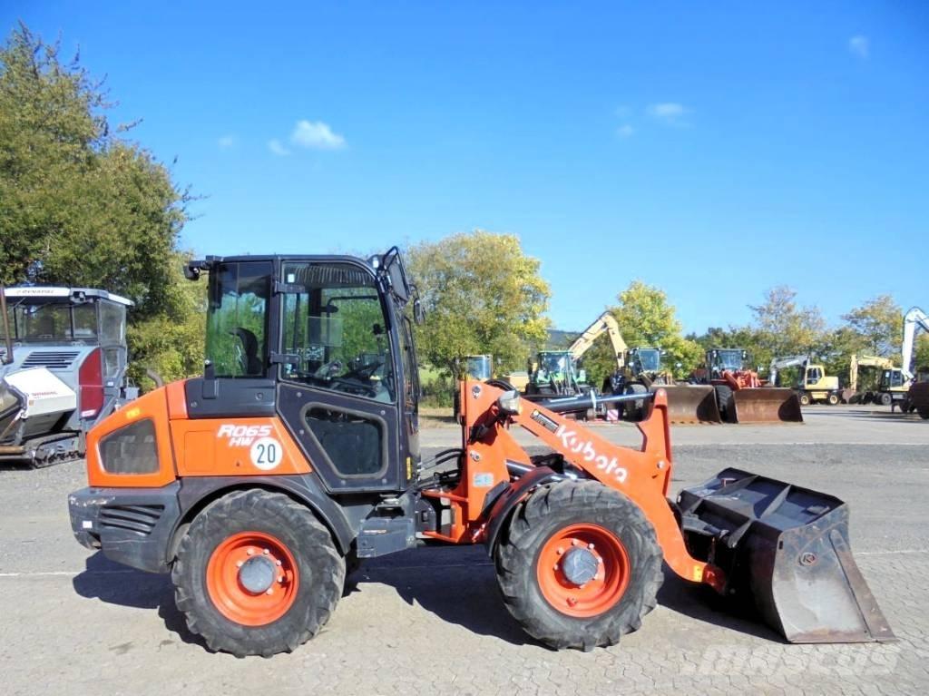 Kubota R 065 Kolesni nakladalci
