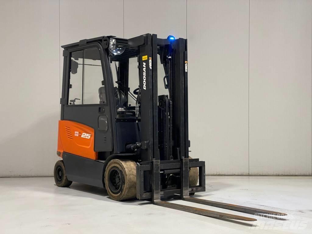 Doosan B25X-7 Električni viličarji