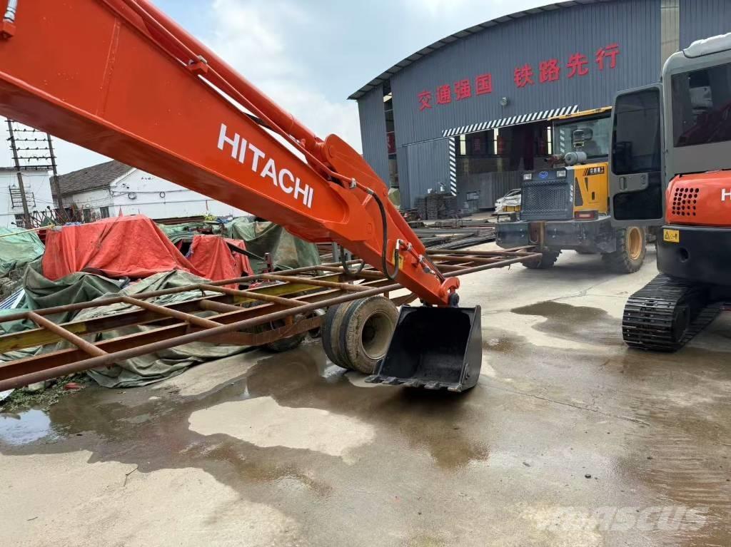 Hitachi Zaxis 60 Bagri goseničarji