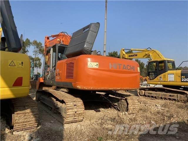 Hitachi ZX250 Bagri goseničarji
