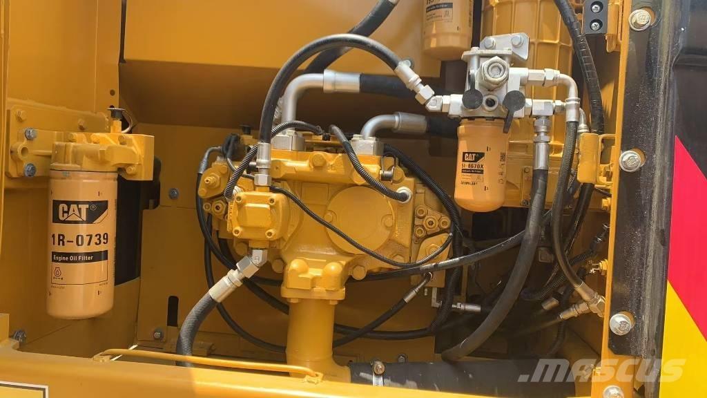 CAT 323 D L Bagri goseničarji