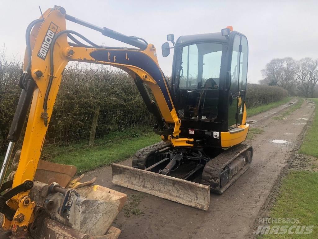JCB 8026 CTS Mini bagri <7t