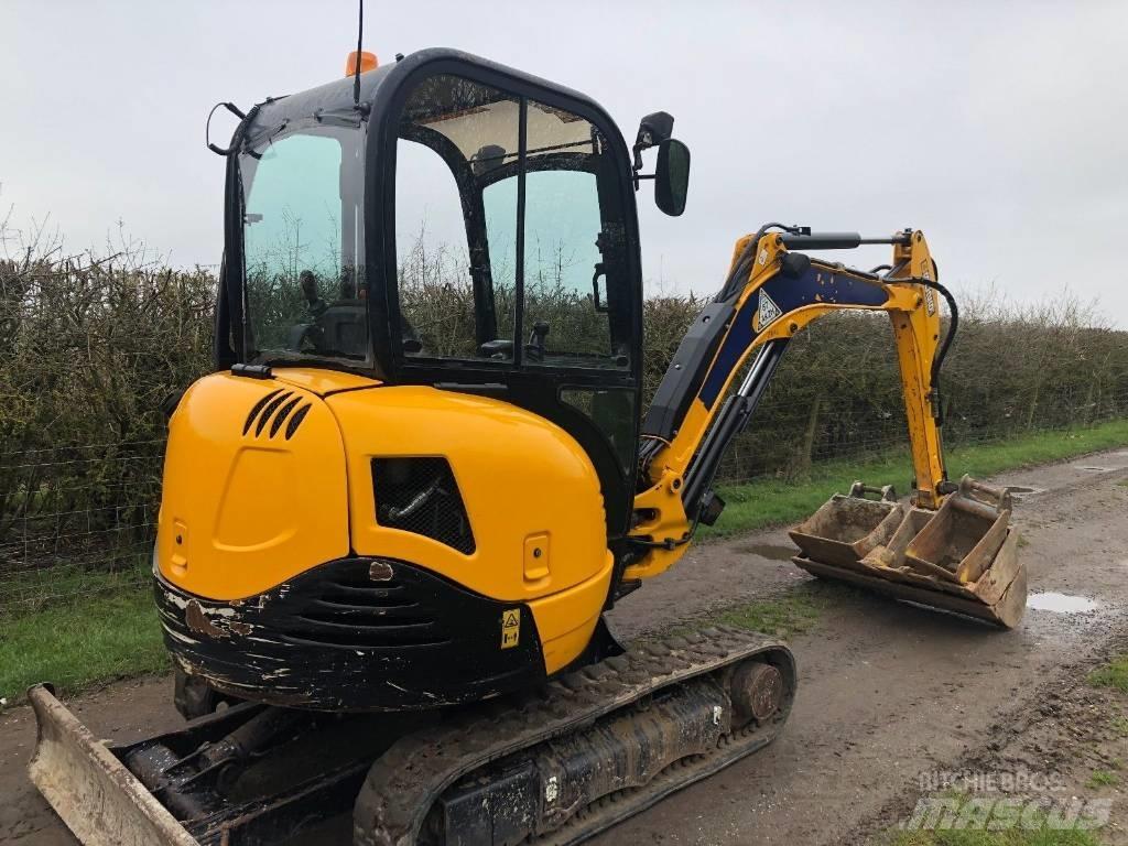 JCB 8026 CTS Mini bagri <7t