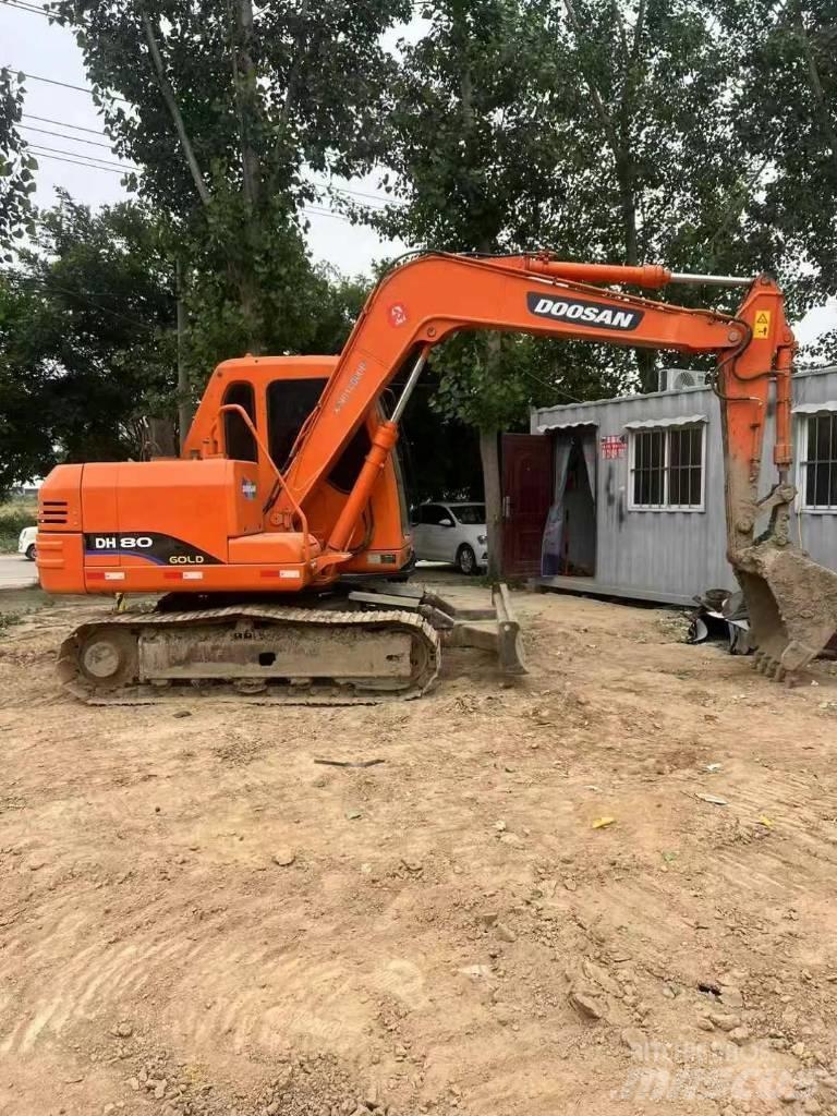 Doosan DH 80 Bagri goseničarji
