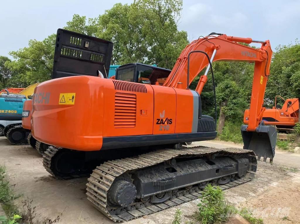 Hitachi ZX 210 Bagri goseničarji