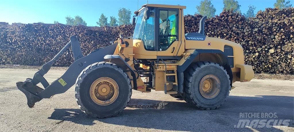 Volvo L110G Kolesni nakladalci