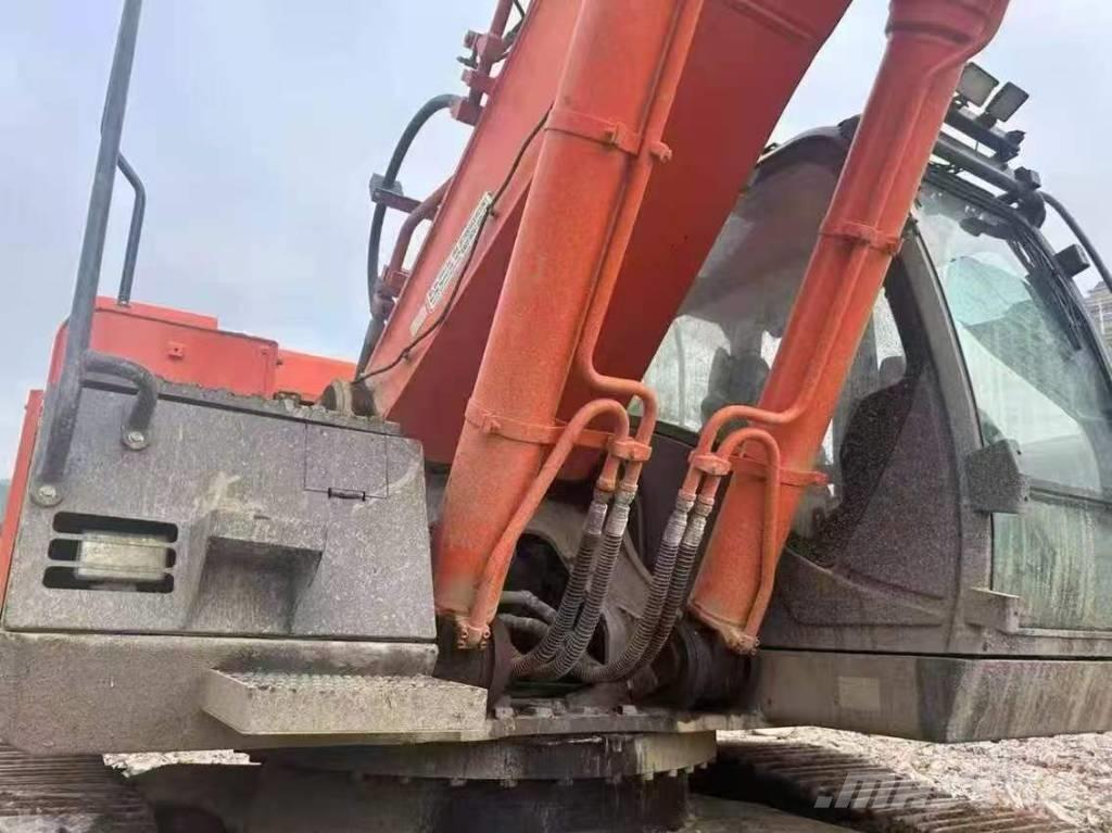 Hitachi ZX 470 Bagri goseničarji