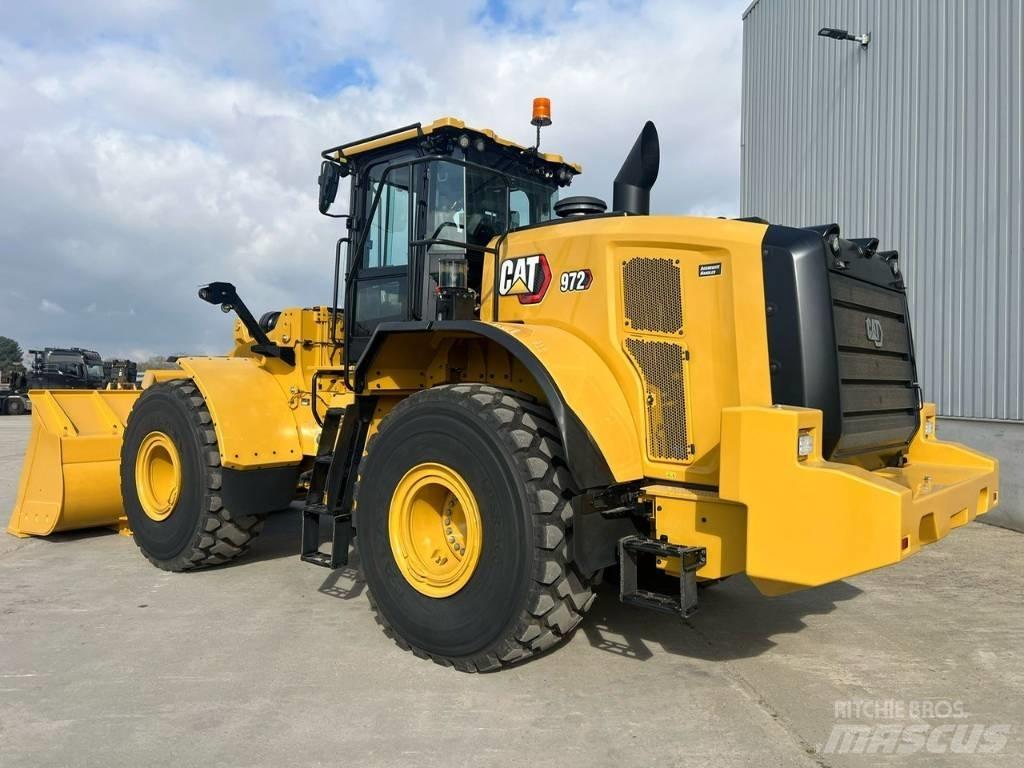 CAT 972 Kolesni nakladalci