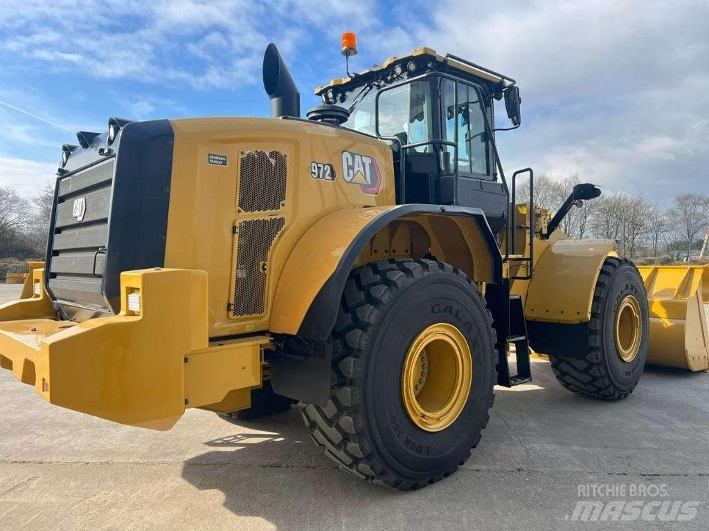 CAT 972 Kolesni nakladalci