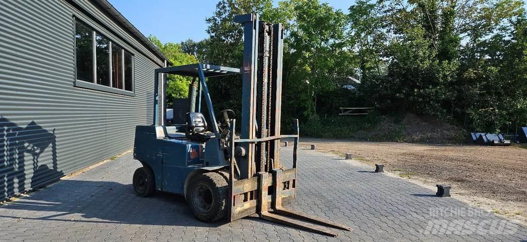 Clark 3 ton diesel Viličarji - drugo