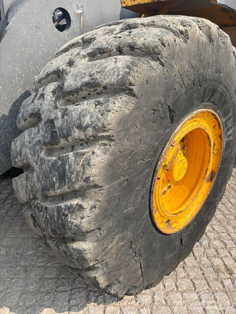Volvo L 180 G Kolesni nakladalci