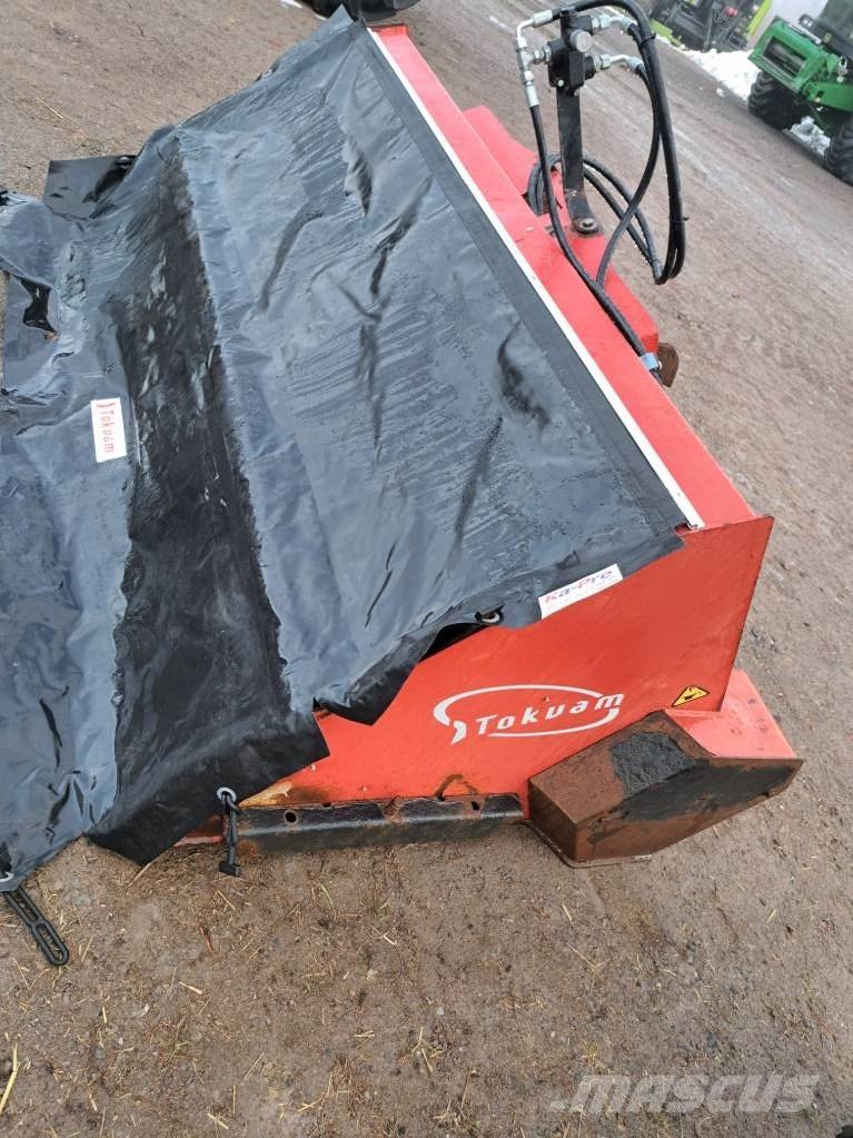 Tokvam SMA1100 Trosilci peska in soli