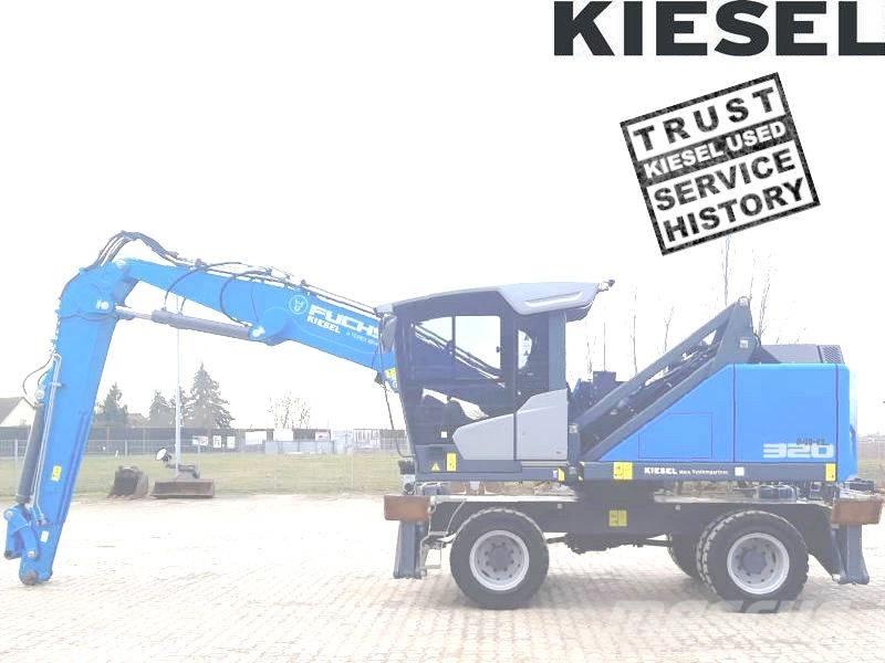 Fuchs MHL 320 F Bagri za prekladanje primarnih/sekundarnih surovin