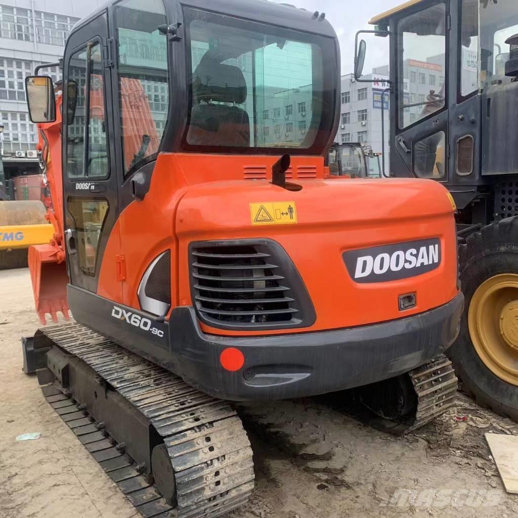 Doosan DX60 Midi bagri 7t – 12t
