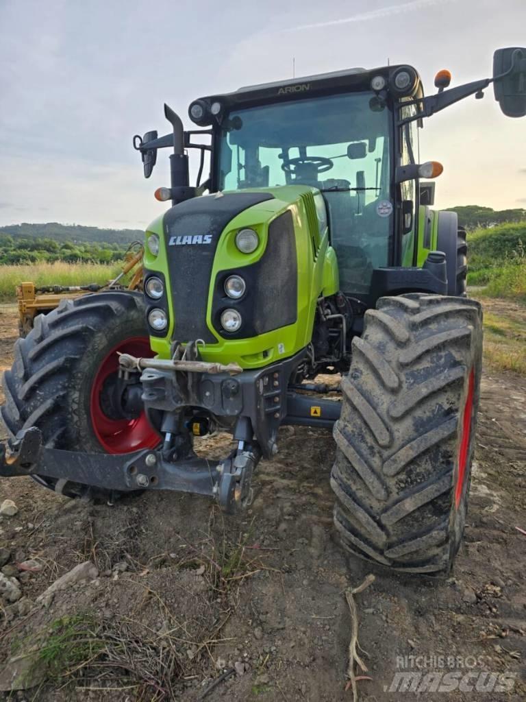 CLAAS Arion 460 Traktorji