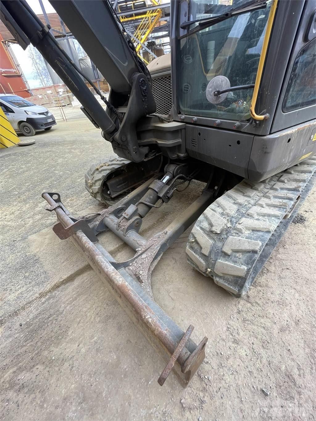 Volvo ECR 88-D Midi bagri 7t – 12t